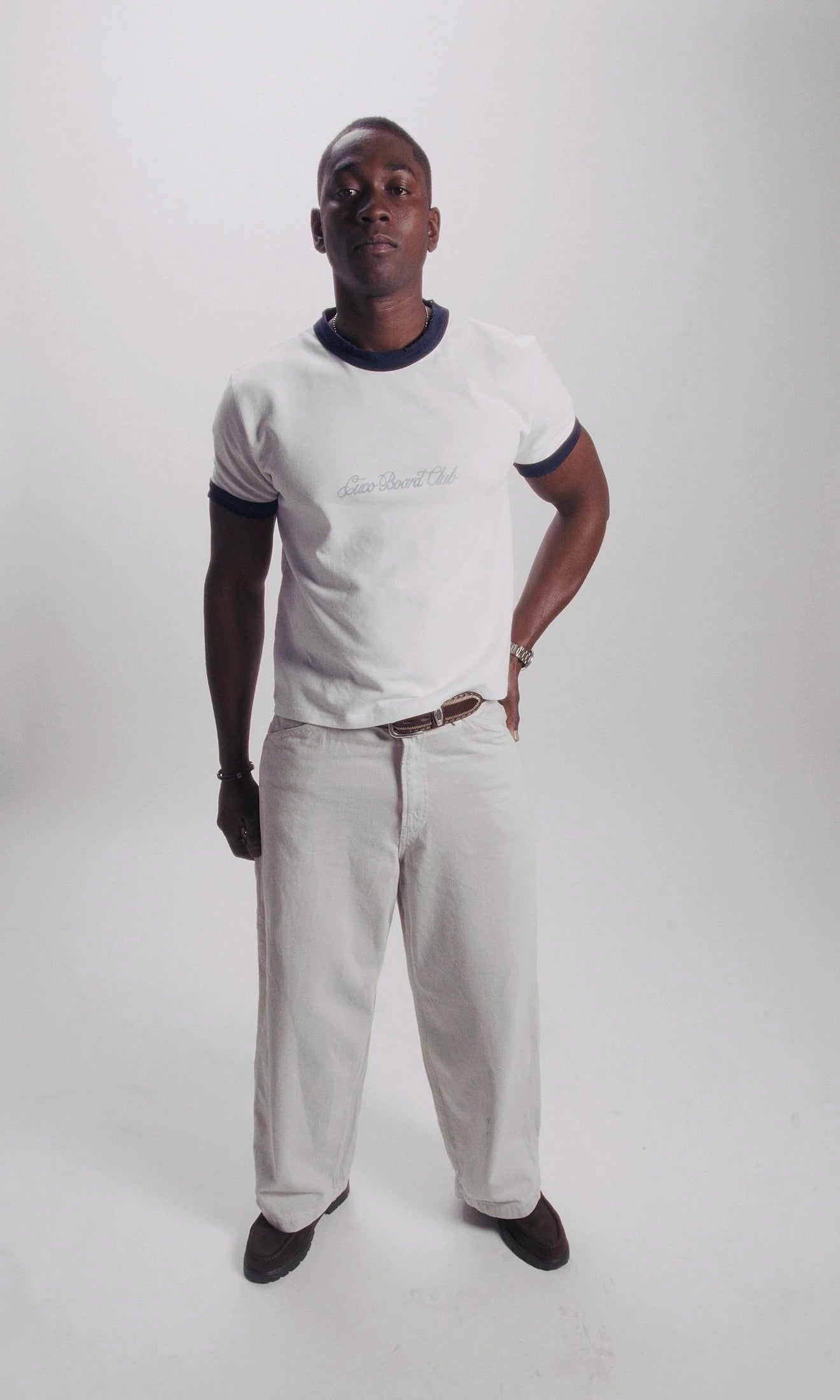 Dust Tee