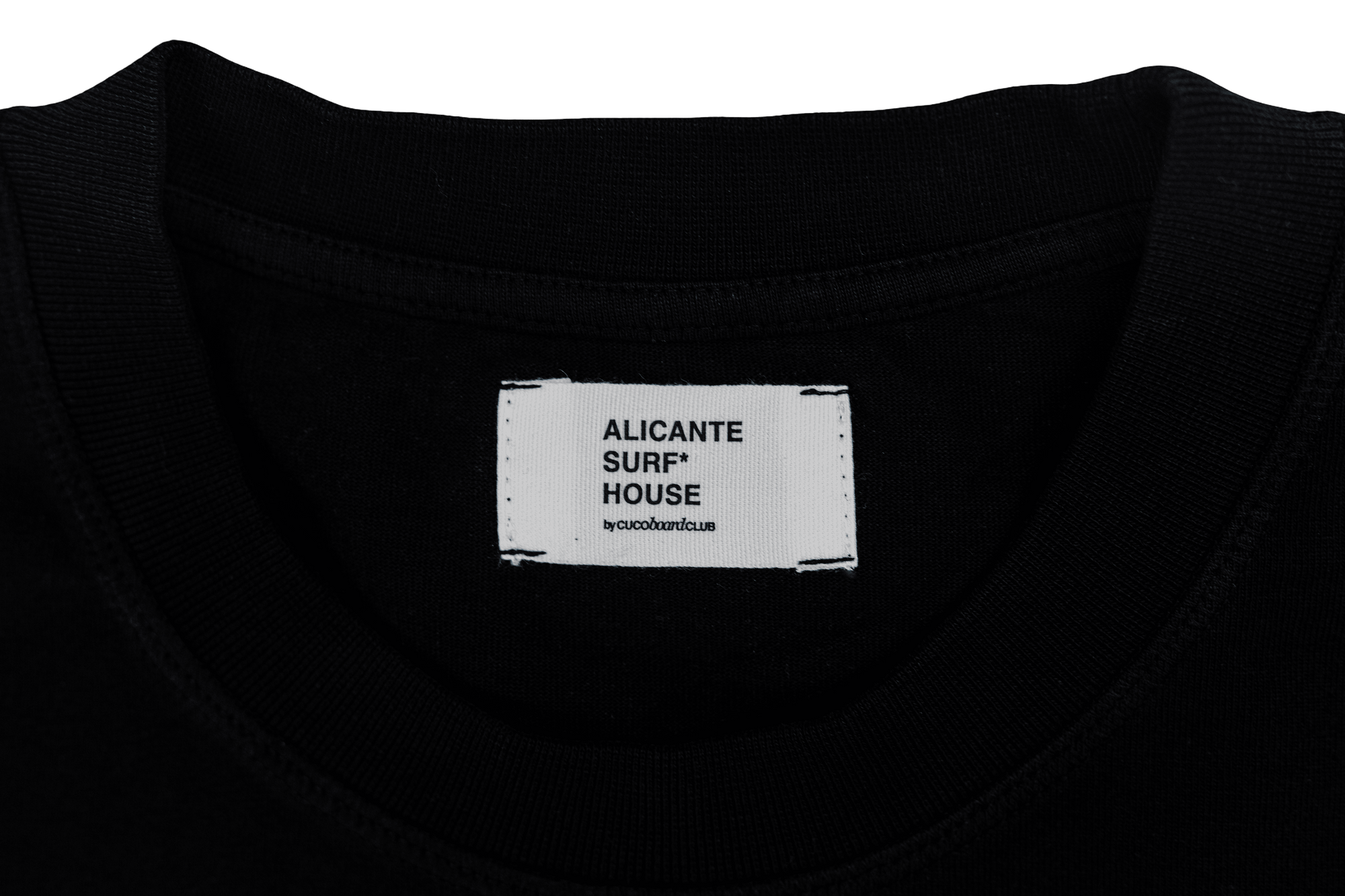 Black Tee Alicante Surf* House by Cuco Board Club